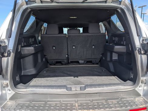 Used 2025 Toyota 4Runner SR5 image 9