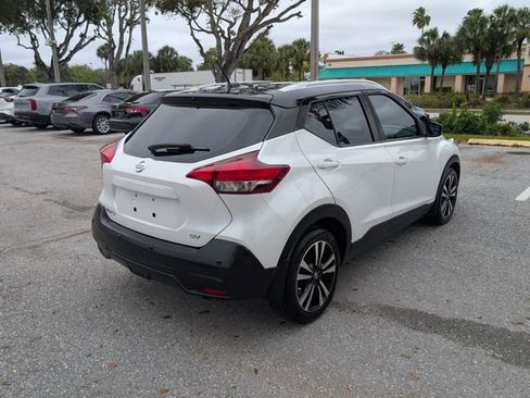 Used 2020 Nissan Kicks SV image 7