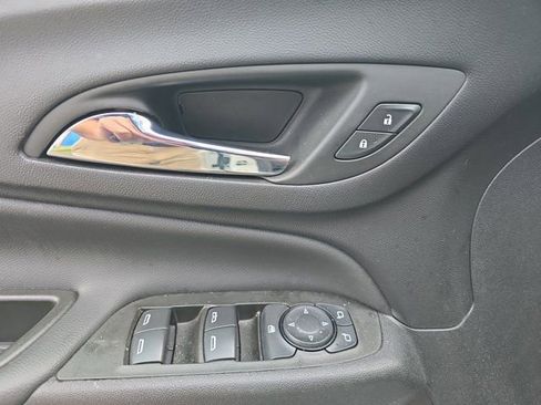 Used 2024 Chevrolet Equinox LT image 22