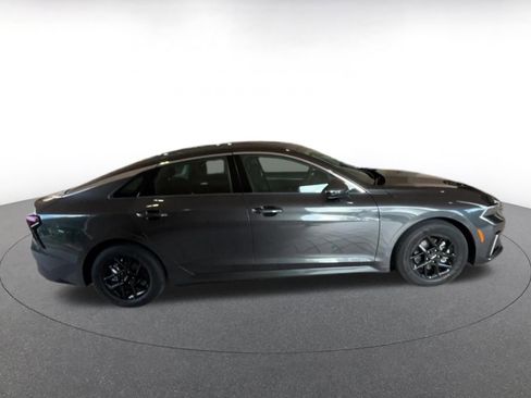 Used 2025 Kia K5 LXS image 16