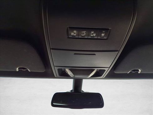 Used 2019 Dodge Grand Caravan SXT FWD image 21