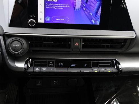 New 2026 Toyota Prius LE image 22