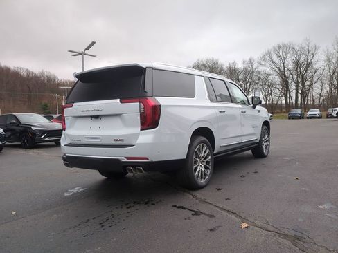 New 2026 GMC Yukon XL Denali w/ Denali Reserve Package AWD/4WD image 5