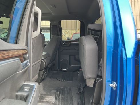 Used 2023 GMC Sierra 1500 Elevation image 40