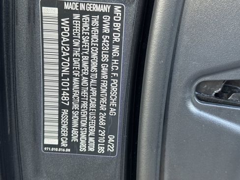 Certified 2022 Porsche Panamera 4 Platinum Edition image 34