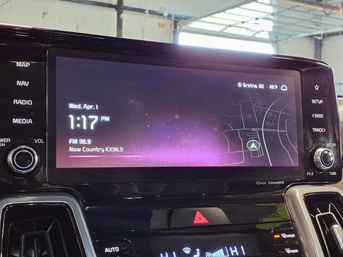 Used 2023 Kia Sorento SX image 21