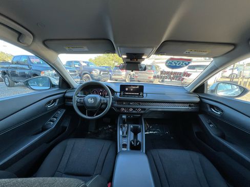 Used 2023 Honda Accord LX image 25