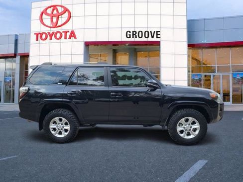 Used 2024 Toyota 4Runner SR5 Premium w/ Moonroof Package AWD/4WD image 7