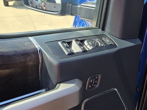 Used 2022 Ford F350 Lariat AWD/4WD image 22