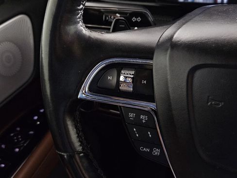 Used 2019 Lincoln Navigator Reserve w/ Cargo Package AWD/4WD image 19