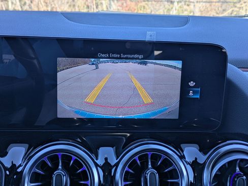 Used 2023 Mercedes-Benz GLA 250 4MATIC image 14