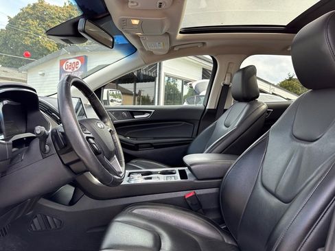 Used 2021 Ford Edge Titanium w/ Class II Trailer Tow Package image 18