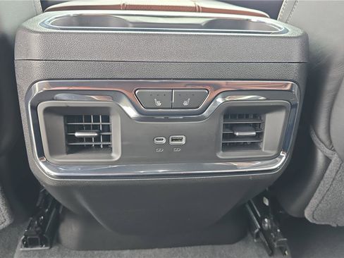 Used 2024 GMC Sierra 1500 Denali Ultimate AWD/4WD image 20