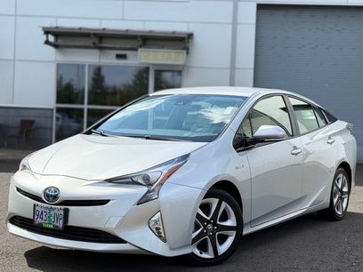 Used 2017 Toyota Prius Three Touring w/ Carpet Mat Package