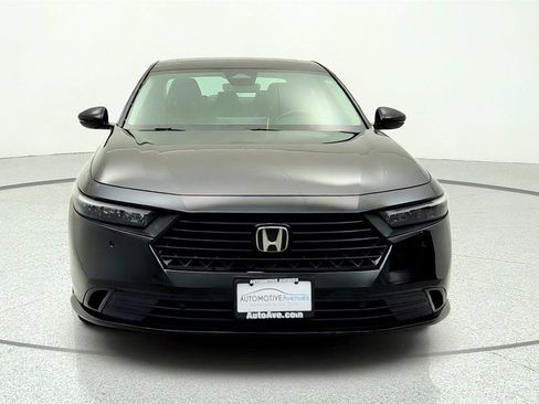 Used 2023 Honda Accord EX-L image 2