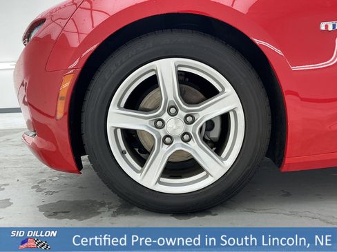 Used 2020 Chevrolet Camaro LT image 18