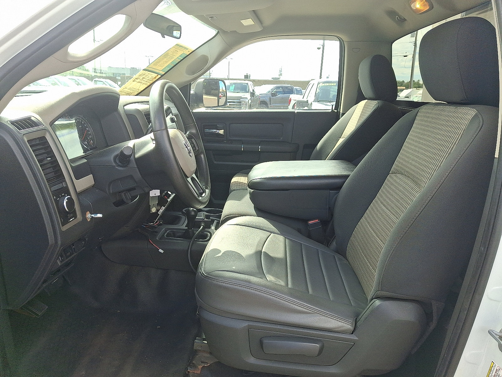 Used 2012 RAM 5500 4x4 Regular Cab w/ PWR & Remote Entry Group image 13