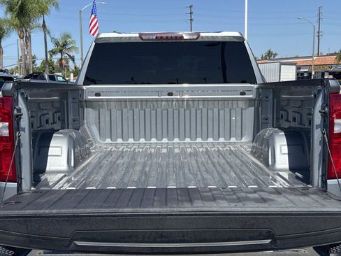 Used 2023 Chevrolet Silverado 1500 LTZ AWD/4WD image 28