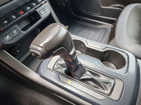 Used 2020 Chevrolet Colorado Z71 RWD image 30