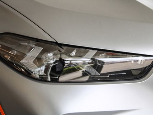 New 2026 BMW X5 xDrive50e w/ M Sport Package AWD/4WD image 8