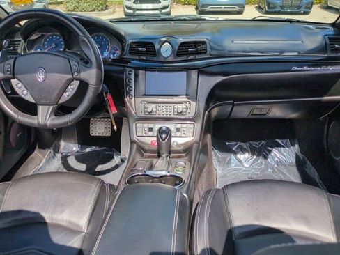 Used 2015 Maserati GranTurismo Sport image 13
