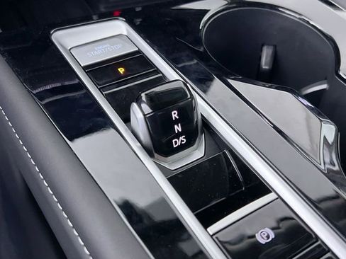 Used 2025 Volkswagen Atlas SEL image 20