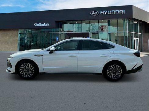 Certified 2025 Hyundai Sonata SEL FWD image 3