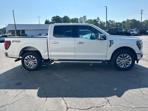 Used 2025 Ford F150 Lariat w/ Equipment Group 501A Mid AWD/4WD image 5