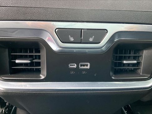 Used 2024 Chevrolet Silverado 2500 High Country w/ Technology Package AWD/4WD image 30