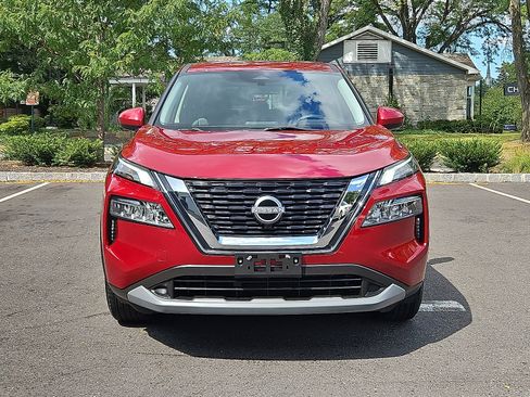 Certified 2023 Nissan Rogue SV image 2