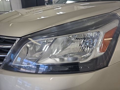Used 2015 Chevrolet Traverse LT w/ Style and Technology Package AWD/4WD image 38
