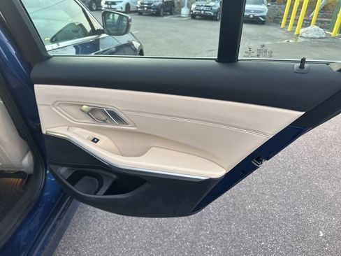 Used 2021 BMW 330i xDrive Sedan w/ Premium Package image 20