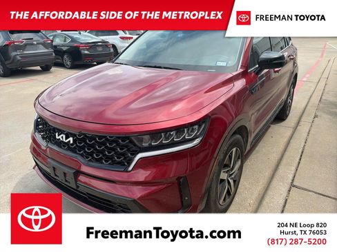 Used 2022 Kia Sorento S w/ Panoramic Sunroof Package FWD image 1