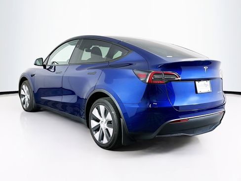 Used 2023 Tesla Model Y Long Range image 5