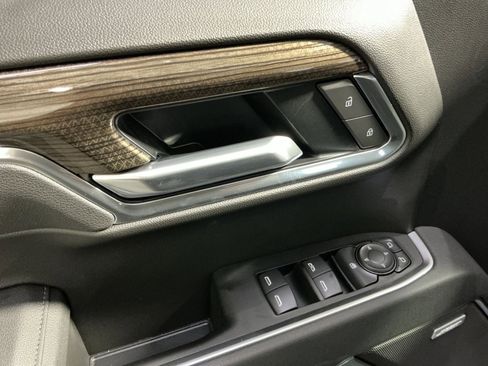 New 2026 Chevrolet Silverado 1500 RST w/ Redline Edition AWD/4WD image 16