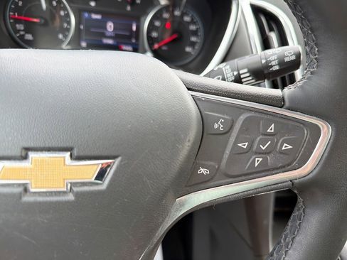 Used 2023 Chevrolet Equinox LT image 21