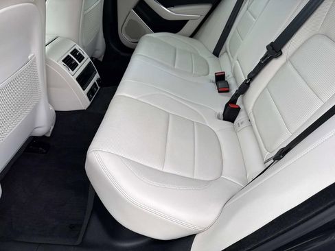 Used 2024 Jaguar XF R-Dynamic SE image 17