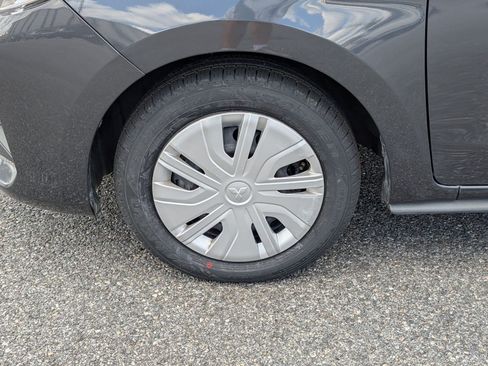 Used 2024 Mitsubishi Mirage ES FWD image 13