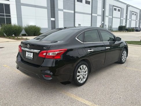 Used 2017 Nissan Sentra SV w/ Driver's Assist Package FWD image 5