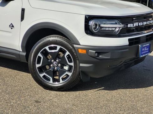 Certified 2024 Ford Bronco Sport Outer Banks w/ Tech Package AWD/4WD image 6