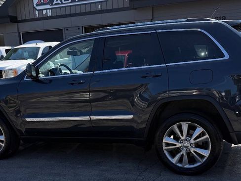 Used 2012 Jeep Grand Cherokee Laredo AWD/4WD image 15