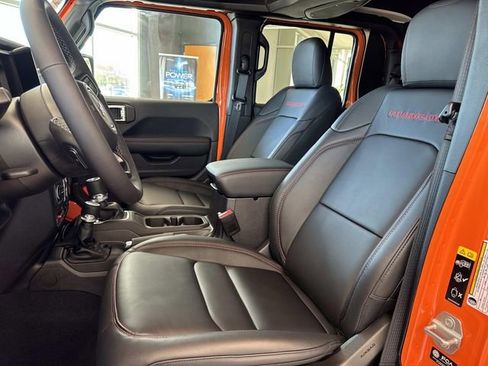 New 2025 Jeep Gladiator Rubicon image 11