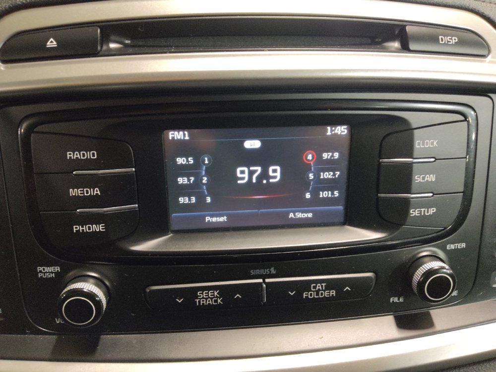 Used 2017 Kia Sorento AWD image 25