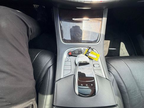 Used 2016 Mercedes-Benz S 550 Sedan image 23