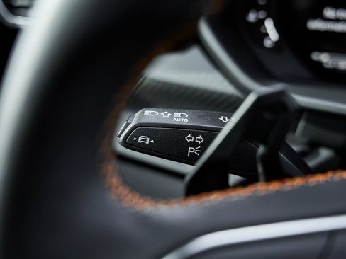 Used 2022 Lamborghini Urus image 57