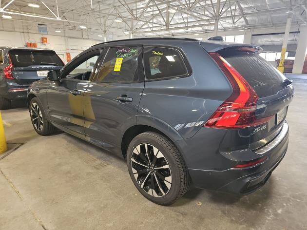 Used 2026 Volvo XC60 B5 Plus AWD/4WD image 4