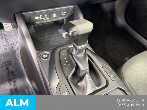 Used 2025 Kia K4 FWD image 33