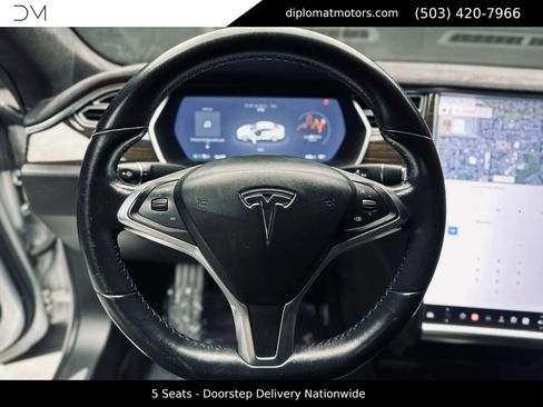 Used 2016 Tesla Model S 70 RWD image 28