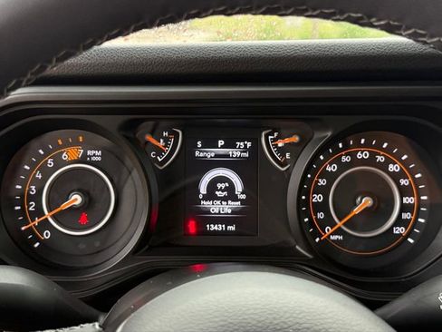Used 2025 Jeep Wrangler Unlimited Sport AWD/4WD image 16