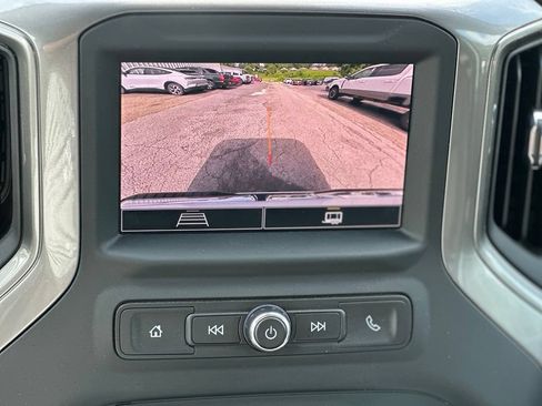 Used 2025 GMC Sierra 2500 Pro AWD/4WD image 6
